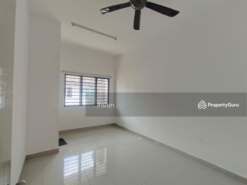 2-storey Terraced House for Sale in Bandar Saujana Putra (Tanjong Duabelas) - Irwan Affandi - PropertyGuru.com.my