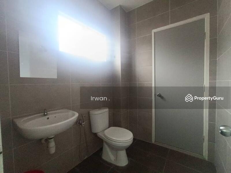 2-storey Terraced House for Sale in Bandar Saujana Putra (Tanjong Duabelas) - Irwan Affandi - PropertyGuru.com.my