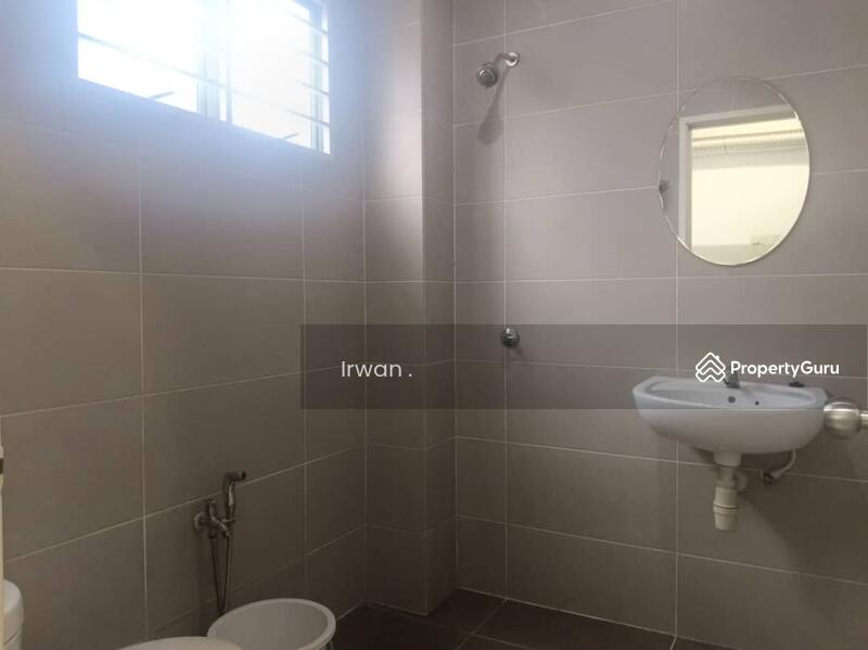 2-storey Terraced House for Sale in Bandar Saujana Putra (Tanjong Duabelas) - Irwan Affandi - PropertyGuru.com.my