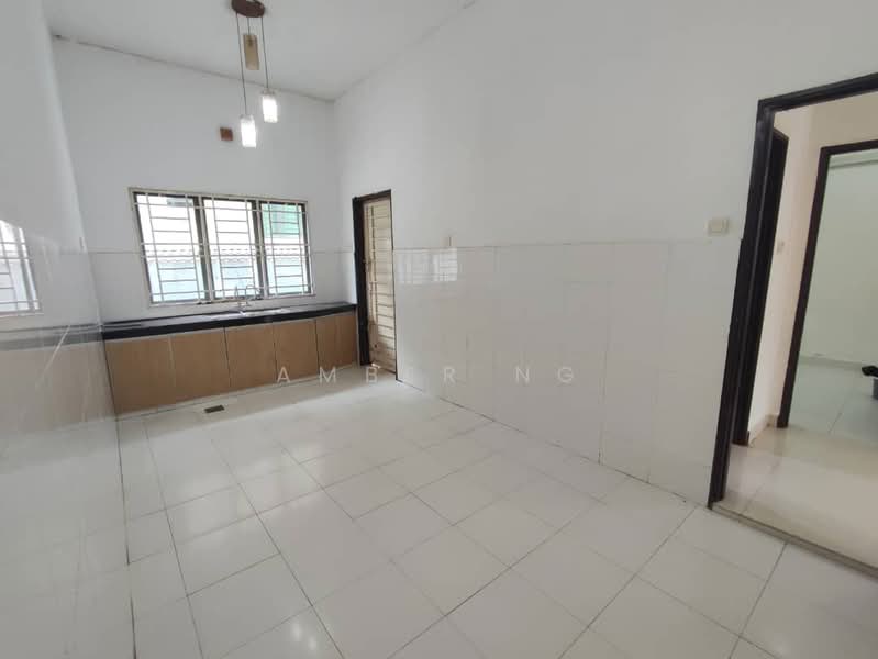 Terraced House for Rent in Sentul (Kuala Lumpur) - Amber Ng - Kitchen - PropertyGuru.com.my