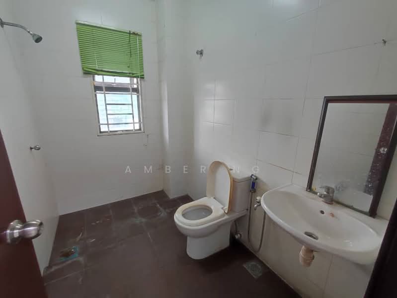 Terraced House for Rent in Sentul (Kuala Lumpur) - Amber Ng - Bathroom - PropertyGuru.com.my