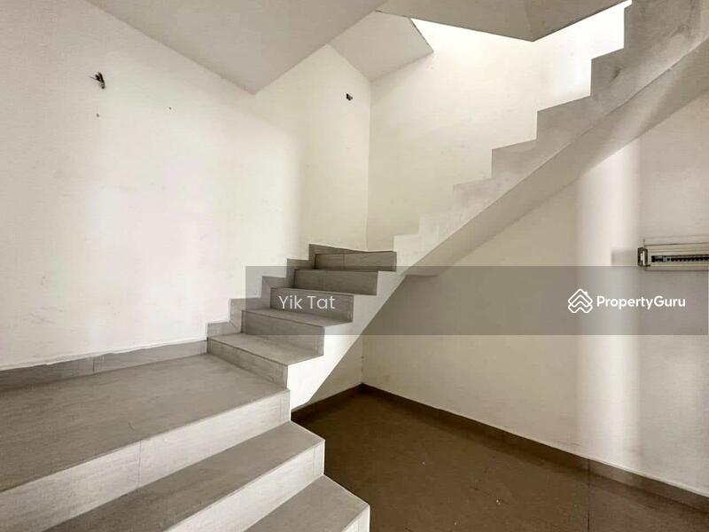 Semi-Detached House for Sale in Taman Nong Chik (Johor Bahru) - Yik Tat - PropertyGuru.com.my