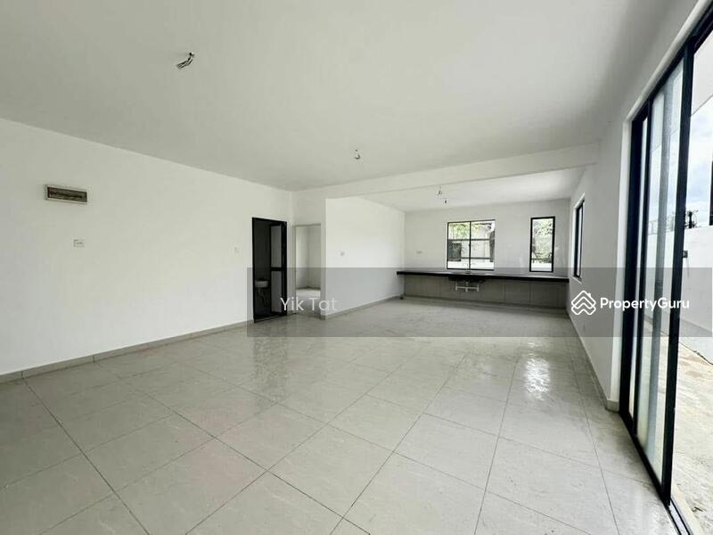Semi-Detached House for Sale in Taman Nong Chik (Johor Bahru) - Yik Tat - PropertyGuru.com.my
