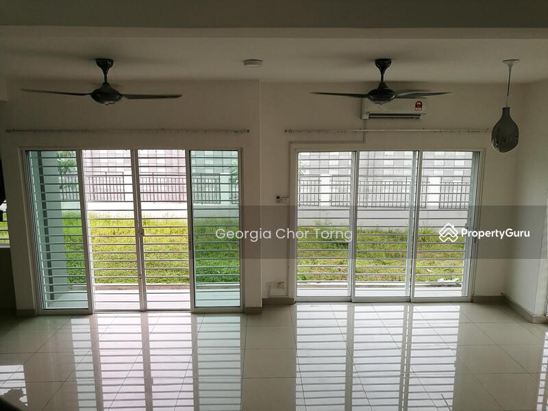For Sale - bandar saujana putra
