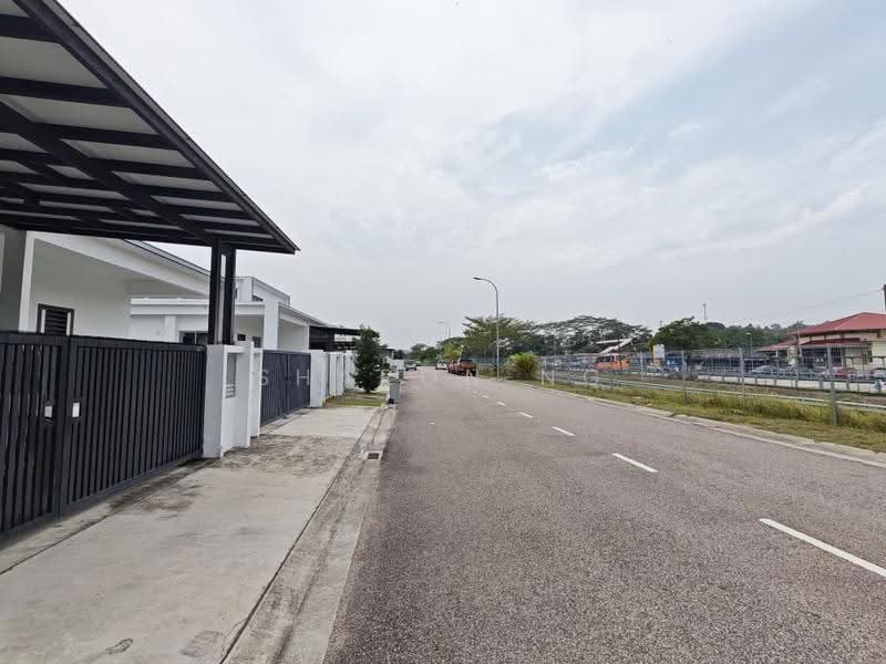 Cluster House for Sale in Kangkar Pulai (Skudai) - Sharon Ng - Exterior - PropertyGuru.com.my