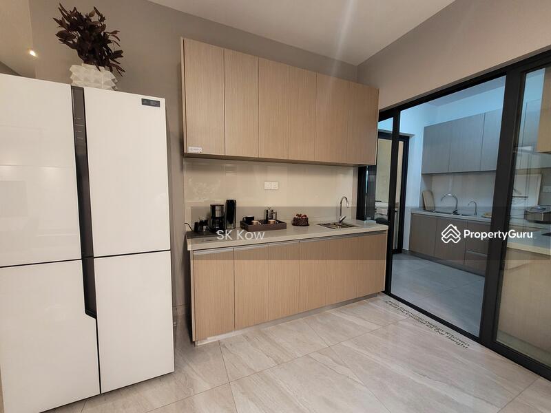 Kediaman Servis untuk Dijual di Baron Residence @ Lake City - SK Kow - PropertyGuru.com.my