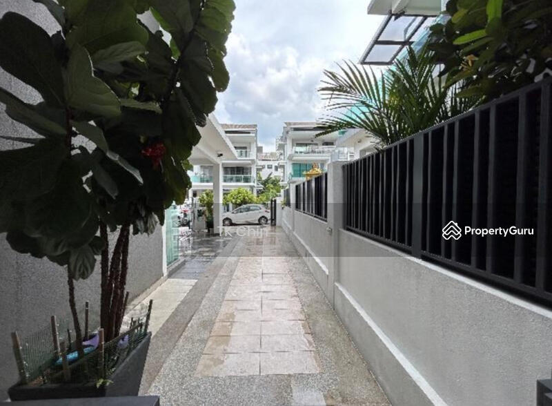 Rumah Teres 3 Tingkat untuk Dijual di Puchong (Selangor) - TK Chin - PropertyGuru.com.my