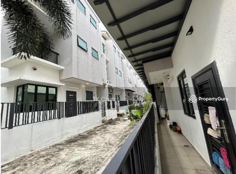 Rumah Teres 3 Tingkat untuk Dijual di Puchong (Selangor) - TK Chin - PropertyGuru.com.my