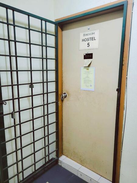 Untuk Dijual - Pusat Komersial Seksyen 7