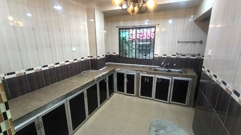 Terraced House for Sale in Batu 9 (Cheras) - Olivia Ng - Kitchen - PropertyGuru.com.my
