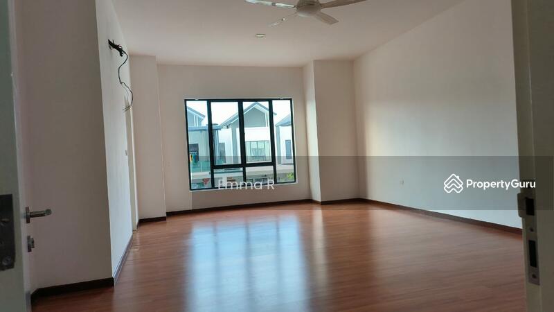 Bungalow House for Sale in Bandar Sri Sendayan (Negeri Sembilan) - Emma R - PropertyGuru.com.my