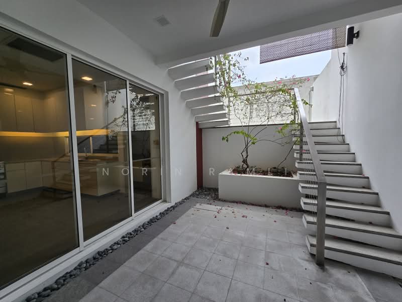 Twin Villas for Rent in Ampang Hilir (Ampang) - Norin Ramli - Kitchen - PropertyGuru.com.my