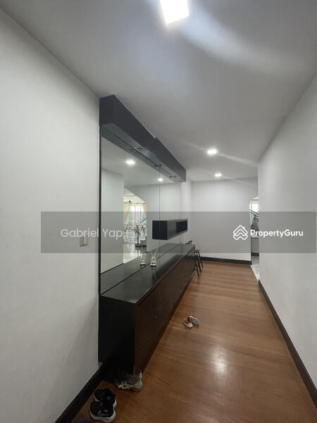 For Sale - Flora Murni