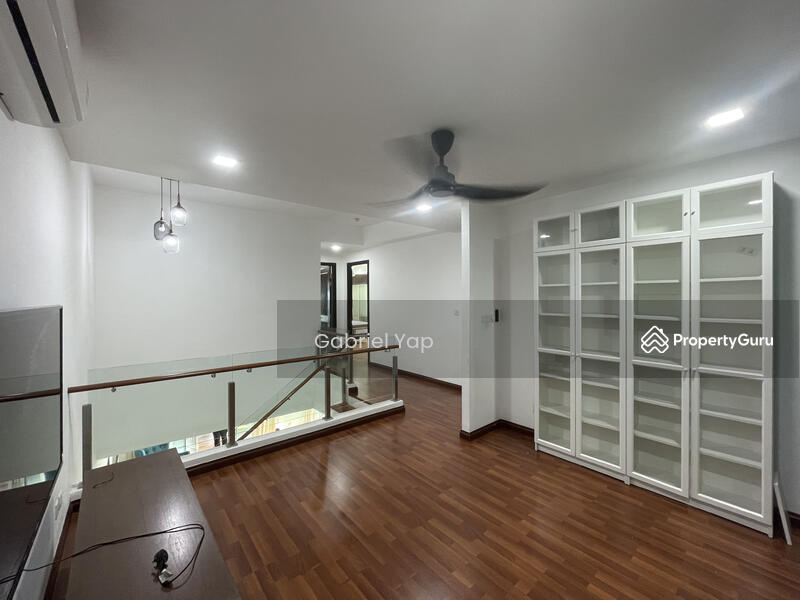 For Sale - Flora Murni