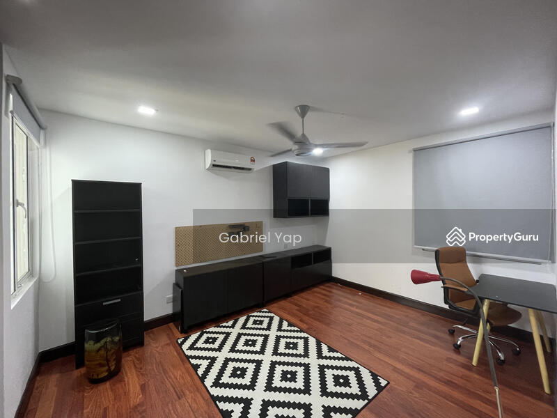 For Sale - Flora Murni