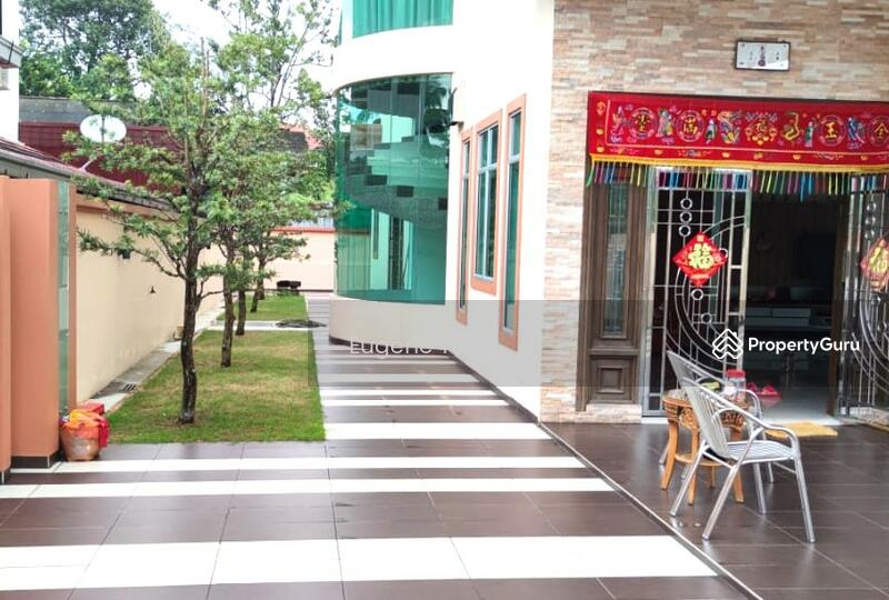 For Sale - Bungalow Bukit Pasir Muar, Jalan Keramat