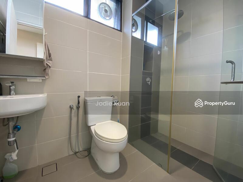 Meru Valley Eco Village untuk Untuk Disewa - RM 4,200 /bulan, Mac 2026 - Master Bathroom - PropertyGuru.com.my