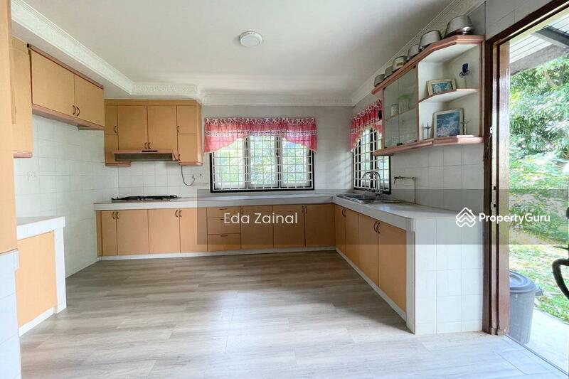 For Sale - Bungalow Ss7 Kelana Jaya