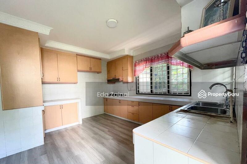 For Sale - Bungalow Ss7 Kelana Jaya