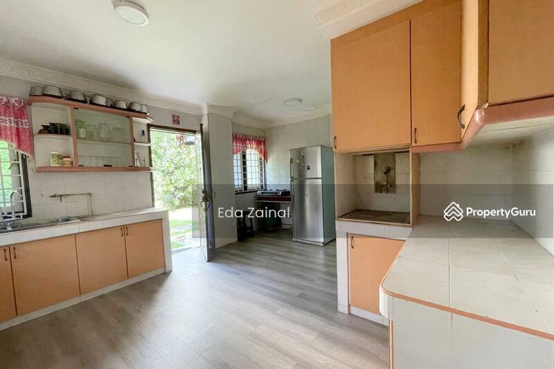 For Sale - Bungalow Ss7 Kelana Jaya