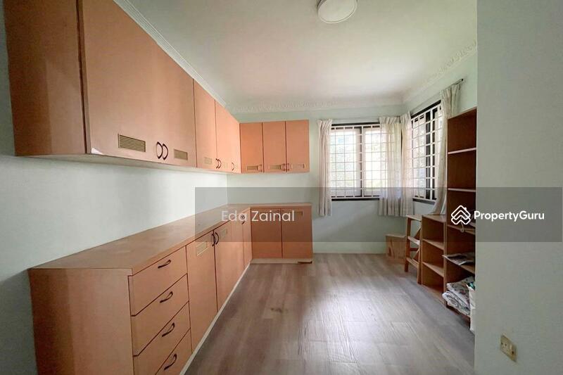 For Sale - Bungalow Ss7 Kelana Jaya