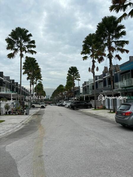Rumah Teres 2 Tingkat untuk Dijual di Lestari Putra (Seri Kembangan) - ALVIN LIM - PropertyGuru.com.my