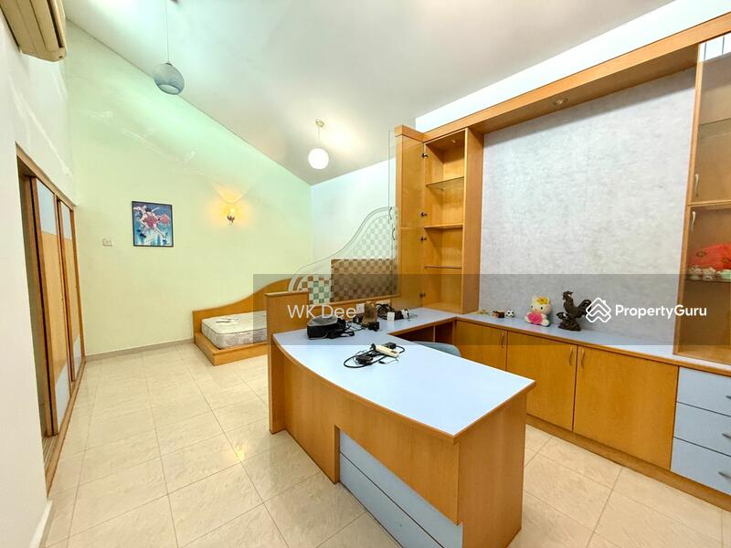 1.5-storey Terraced House for Sale in Taman Setia Jaya (Batu Pahat) - WK Dee - PropertyGuru.com.my