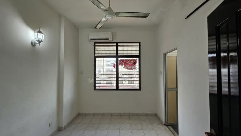 Kondominium untuk Dijual di Taman Seri Perak - Meng . - Interior - PropertyGuru.com.my