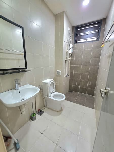 Servis Apartment untuk Disewa di PARC Regency (Residensi Masai) - Jackson Lim - Bathroom - PropertyGuru.com.my