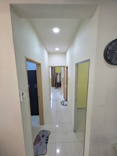 Servis Apartment untuk Disewa di PARC Regency (Residensi Masai) - Jackson Lim - Corridor - PropertyGuru.com.my