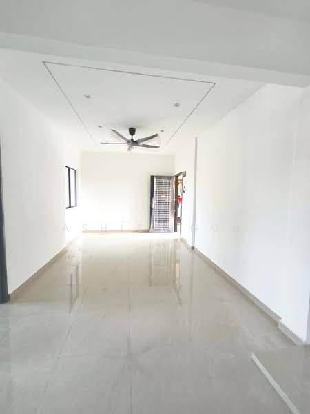 Rumah Flat untuk Dijual di Merak - Ashley Goh - PropertyGuru.com.my