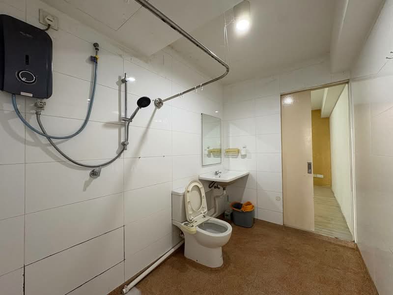 Condominium for Rent at Halo Sunday @ Empire City - Hailey Lim - Bathroom - PropertyGuru.com.my