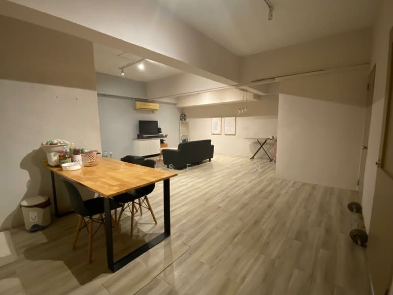 Service Residence for Sale at Holiday Place (D-Villa Residence) - Elise Tan - Living Room - PropertyGuru.com.my