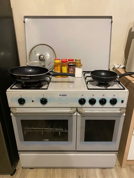 Service Residence for Sale at Holiday Place (D-Villa Residence) - Elise Tan - Kitchen - PropertyGuru.com.my