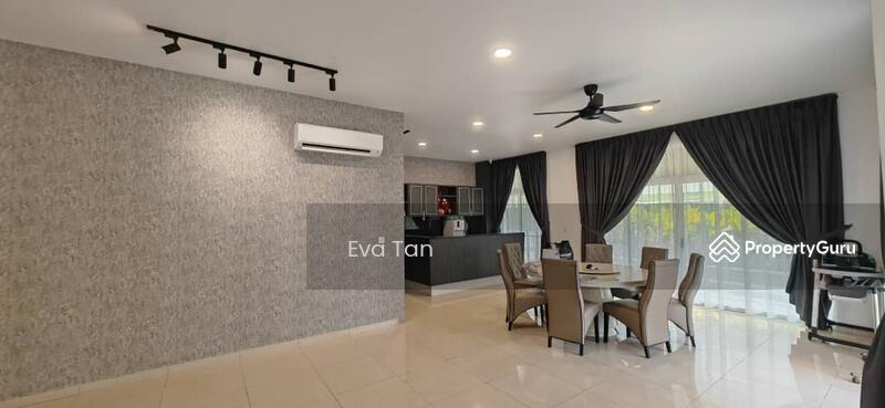 For Sale - Horizon Hills 3 Storey Bungalow with Pool