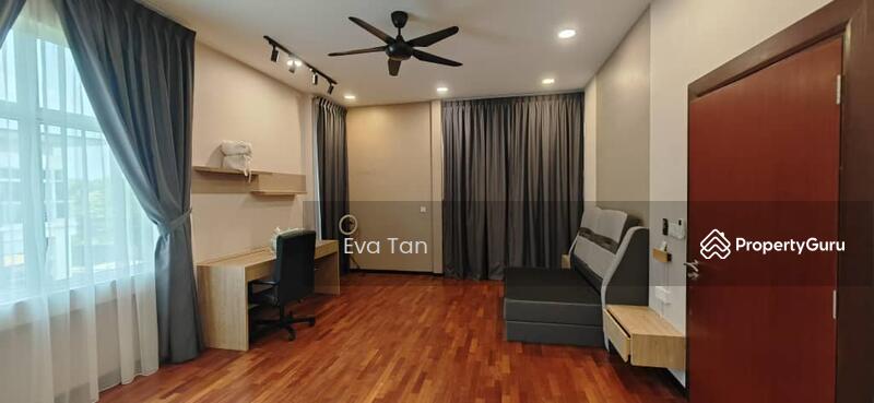 For Sale - Horizon Hills 3 Storey Bungalow with Pool