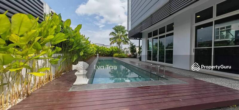 For Sale - Horizon Hills 3 Storey Bungalow with Pool