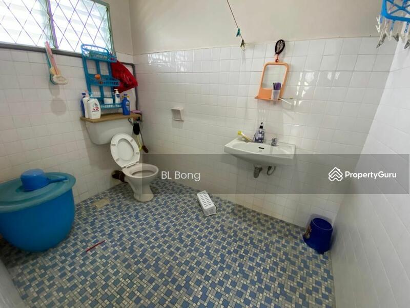 For Sale - Semi-D house at Kampung Enam