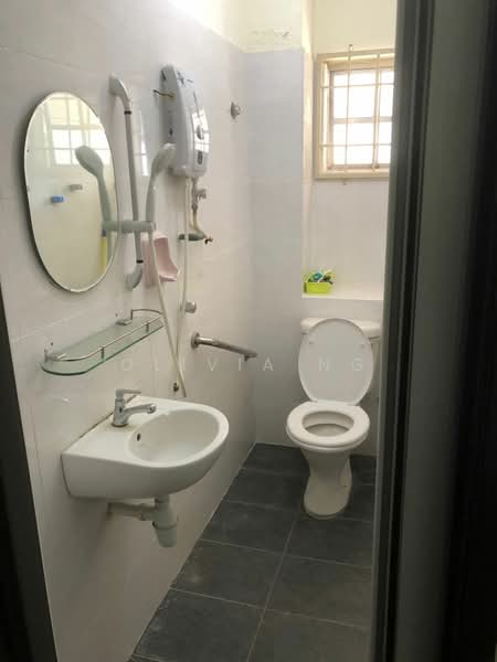 Terraced House for Rent in Batu 9 (Cheras) - Olivia Ng - Bathroom - PropertyGuru.com.my