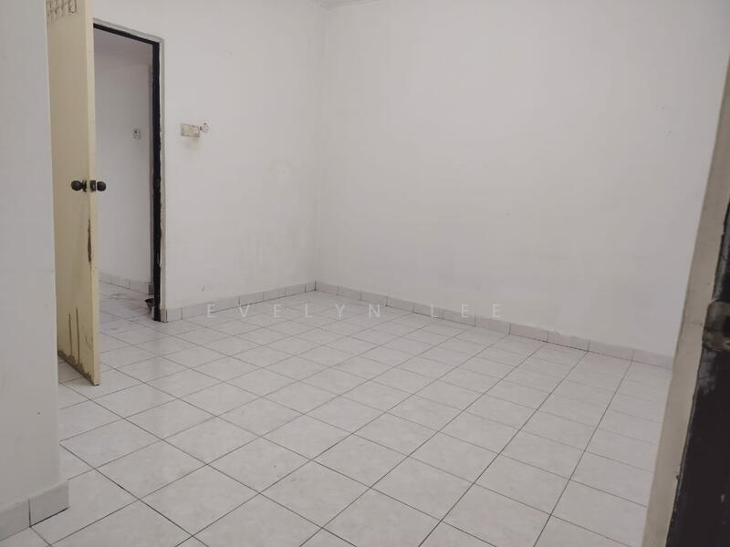 For Sale - Taman Selayang Utama