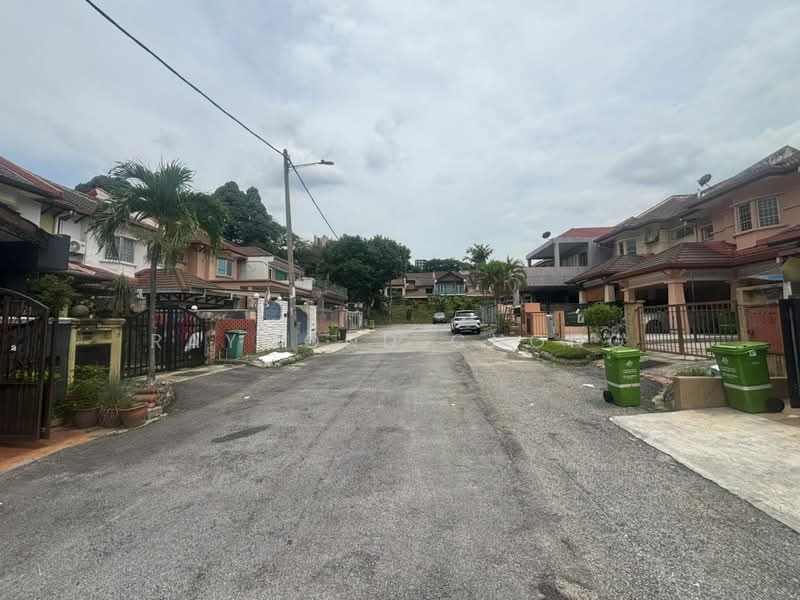 Rumah Teres 2 Tingkat untuk Dijual di Alam Damai (Cheras) - Raymond Chong - Exterior - PropertyGuru.com.my