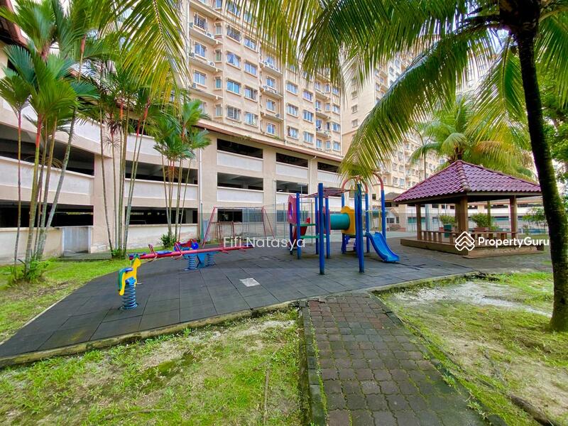 For Sale - Oakleaf Park