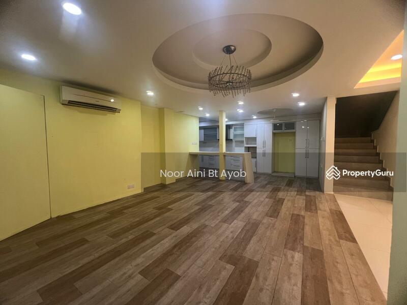 2-storey Terraced House for Sale in Bukit Jelutong (Shah Alam) - Noor Aini Bt Ayob - PropertyGuru.com.my