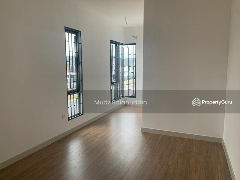 For Sale - Elmina Green Three