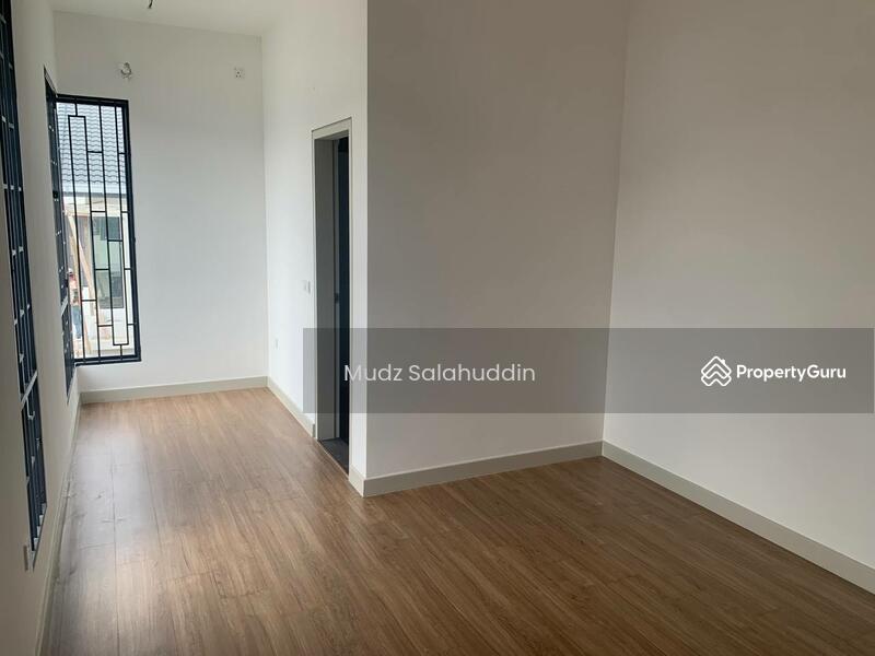 For Sale - Elmina Green Three