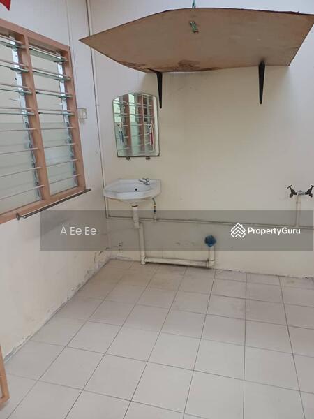 For Sale - TINGKAT JELUTONG