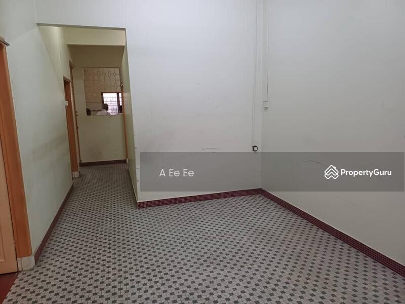 For Sale - TINGKAT JELUTONG