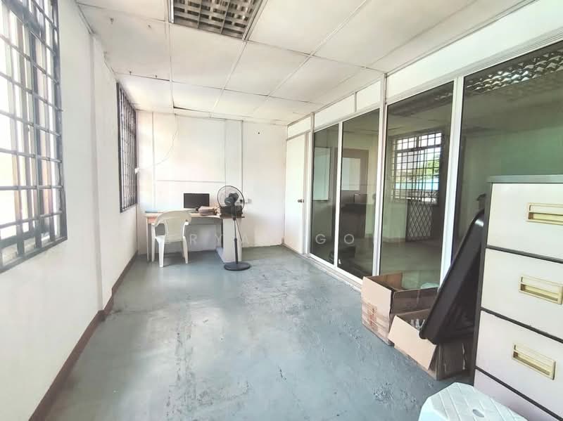 Kedai / Pejabat untuk Disewa di Bandar Baru Uda (Johor Bahru) - Bryan Goh - Interior - PropertyGuru.com.my