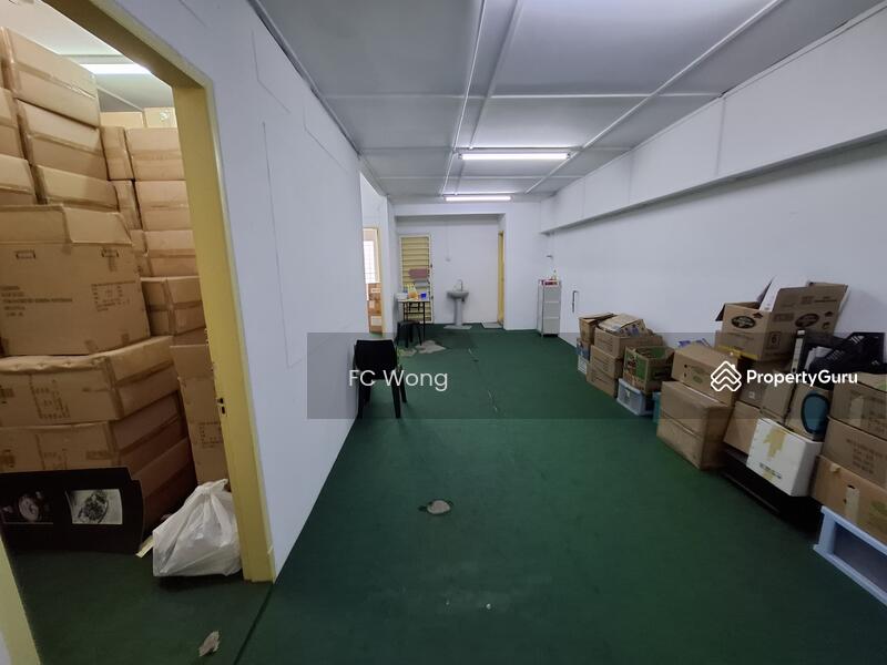 Untuk Disewa - 1st Floor Shop or Office 1800 Sq Ft In Sea Park, Petaling Jaya for Rent