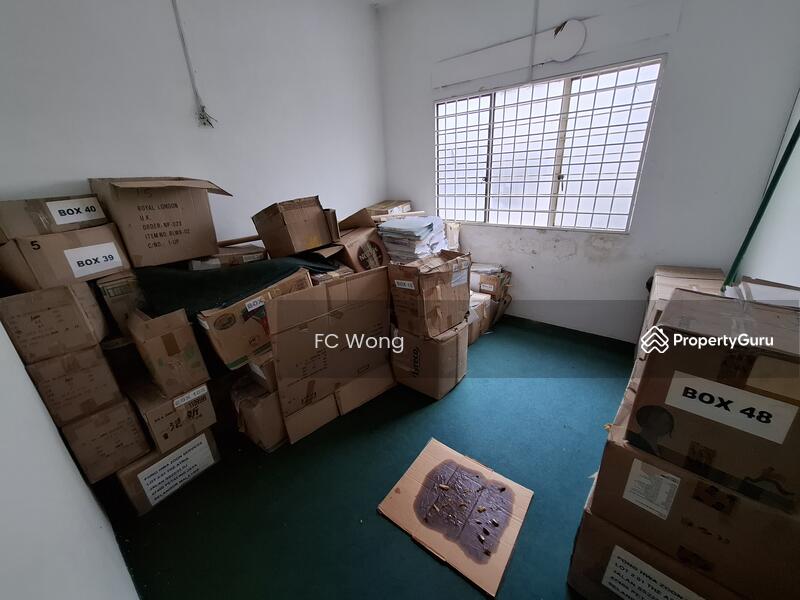 Untuk Disewa - 1st Floor Shop or Office 1800 Sq Ft In Sea Park, Petaling Jaya for Rent